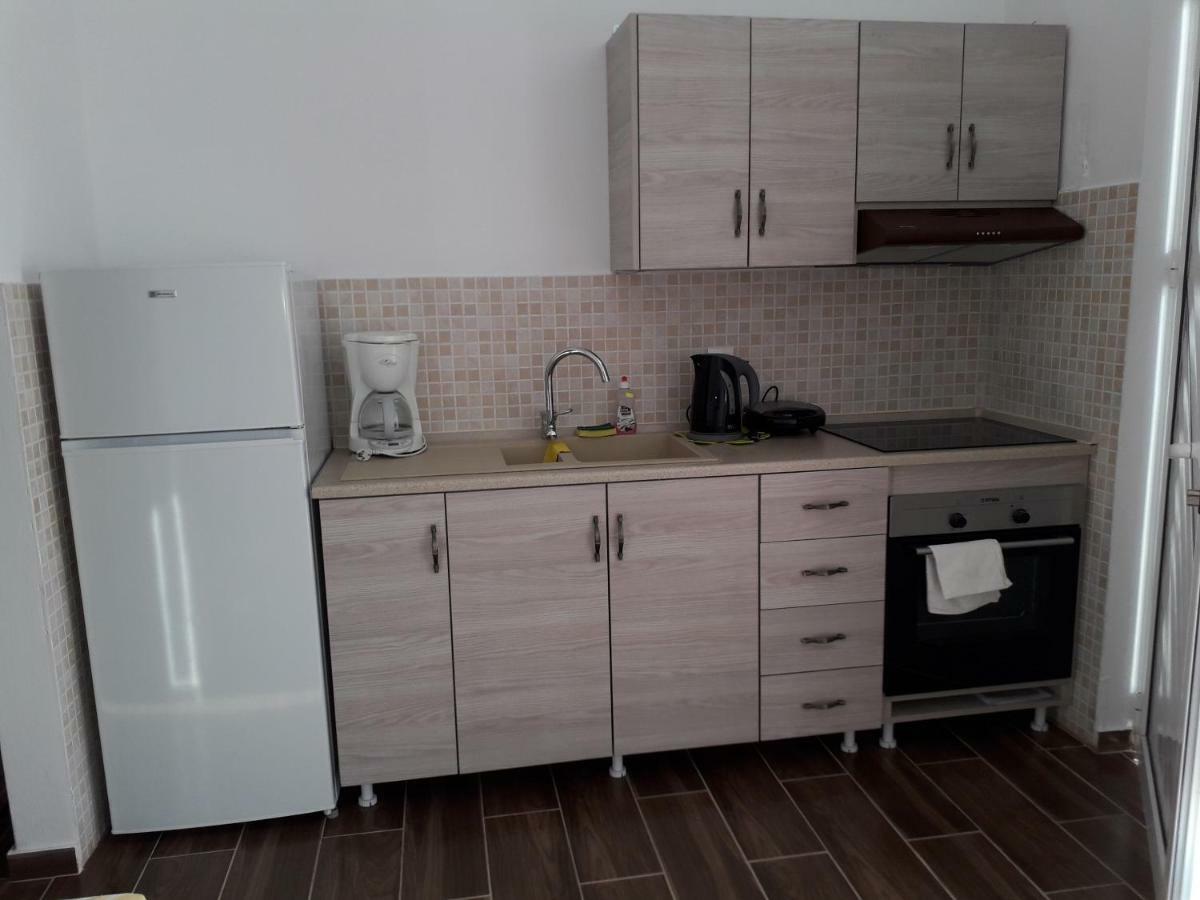 Petasos Apartments 1 Gennadi Esterno foto
